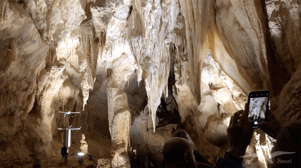 【紐西蘭D4下】懷托摩螢火蟲洞｜靜態欣賞螢火蟲洞與鐘乳石