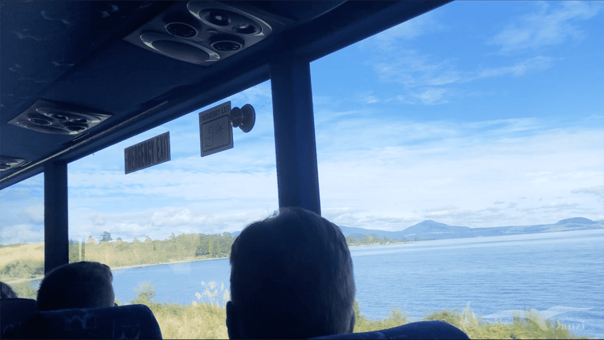 【紐西蘭D8上】東格里羅國家公園Tongariro National Park｜超壯觀瀑布！