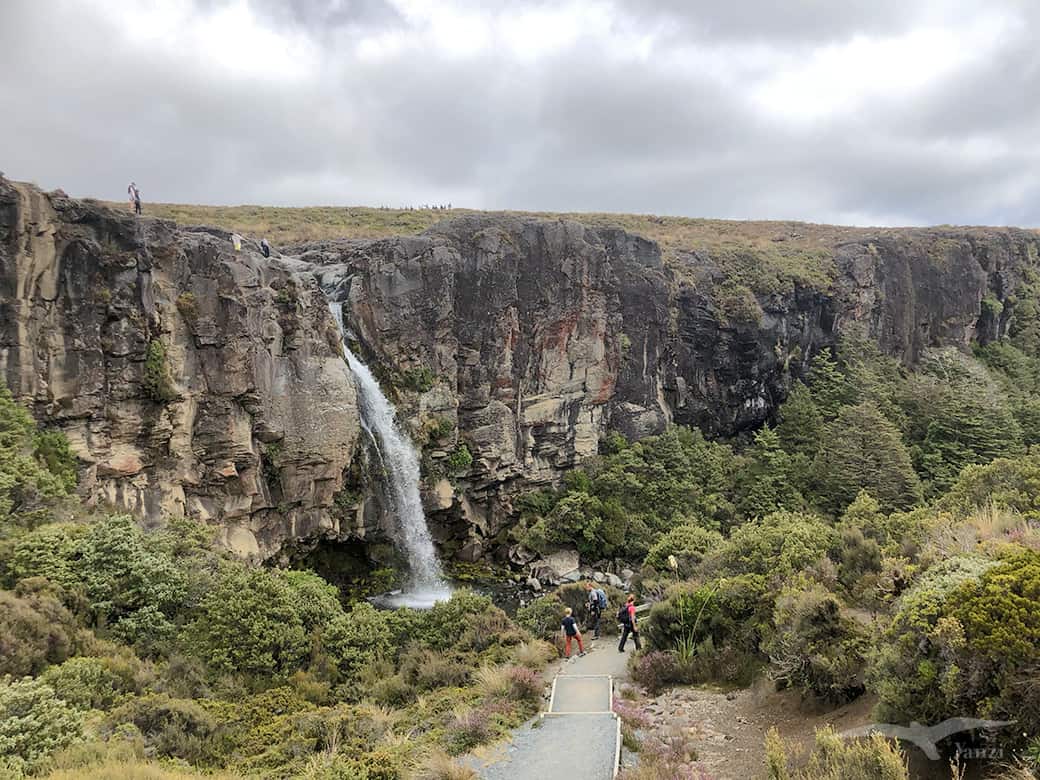【紐西蘭D8上】東格里羅國家公園Tongariro National Park|超壯觀瀑布! - 第30張圖