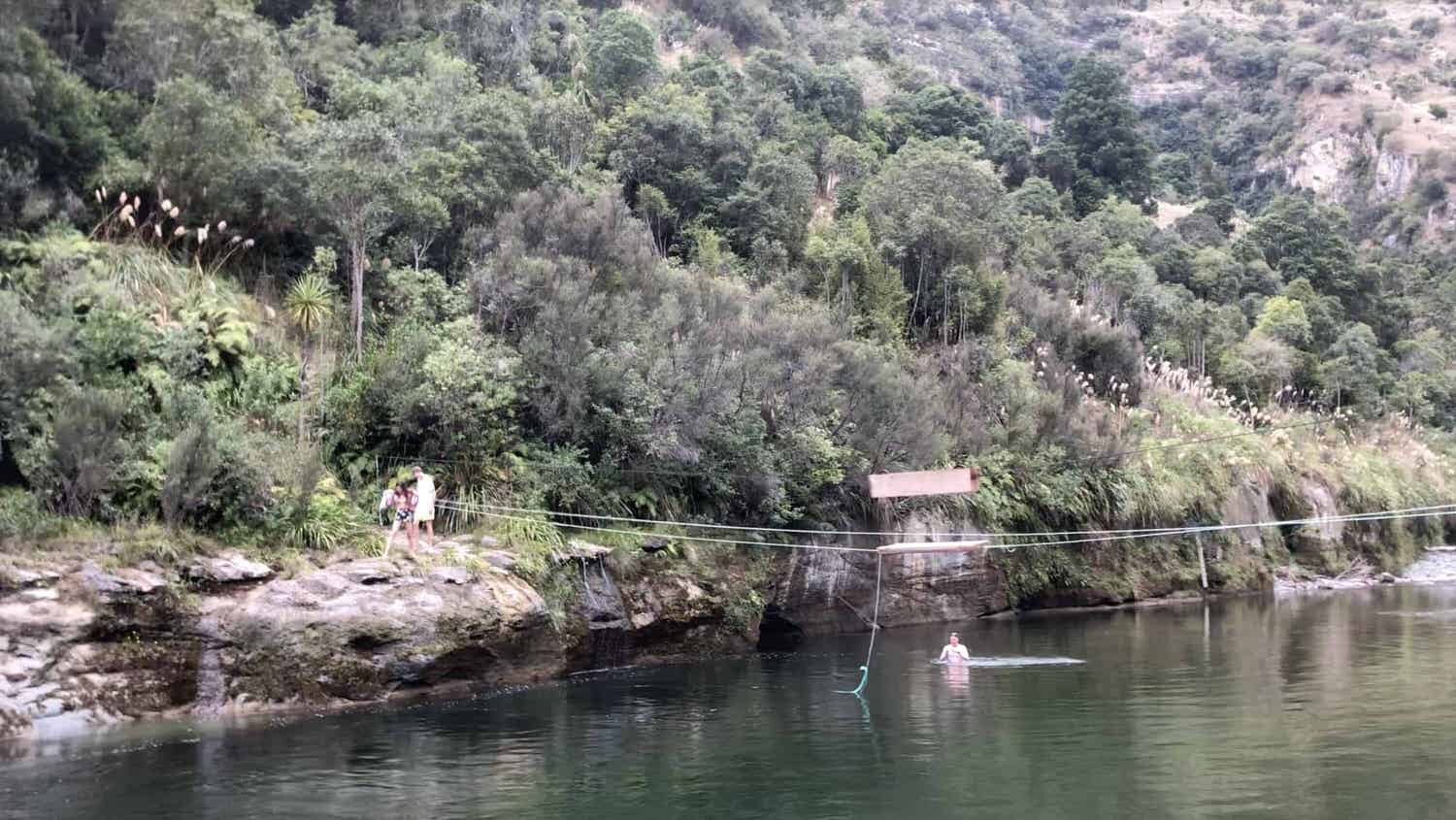 【紐西蘭D8下】河谷River Valley｜毫無訊號的瘋狂派對之夜