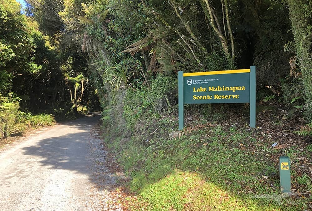 紐西蘭南島 馬希納普阿湖 Lake Mahinapua 入口處