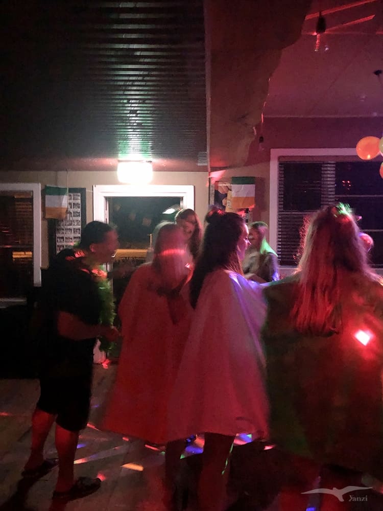 馬希納普阿湖Lake Mahinapua Hotel聖派翠克節派對 St Patrick’s Day