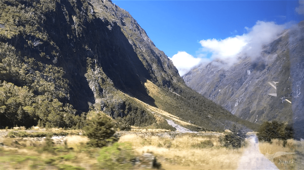 【紐西蘭D25上】蒂阿腦Te Anau～米爾福德峽灣｜沿途公路美景