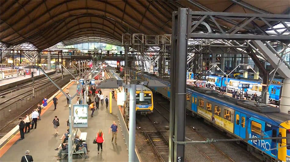 【墨爾本】南十字星車站 Southern Cross Station｜光線與建築完美交融