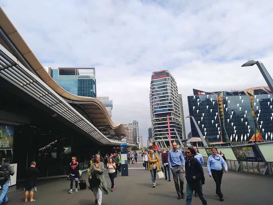 【墨爾本】南十字星車站 Southern Cross Station|光線與建築完美交融 - 第31張圖 南十字星車站 橋 Southern Cross Bridge