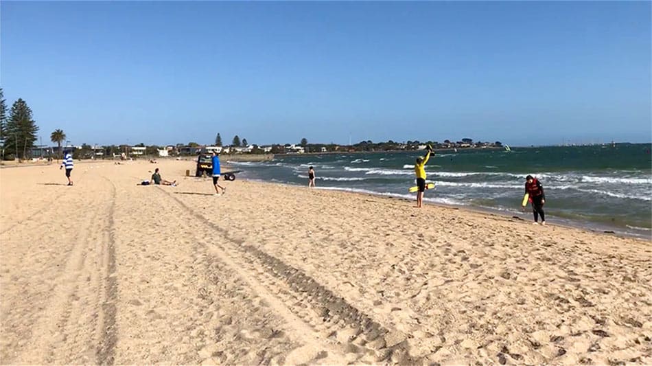 【墨爾本】埃爾伍德海灘 Elwood Beach｜寧靜少人的美麗沙灘