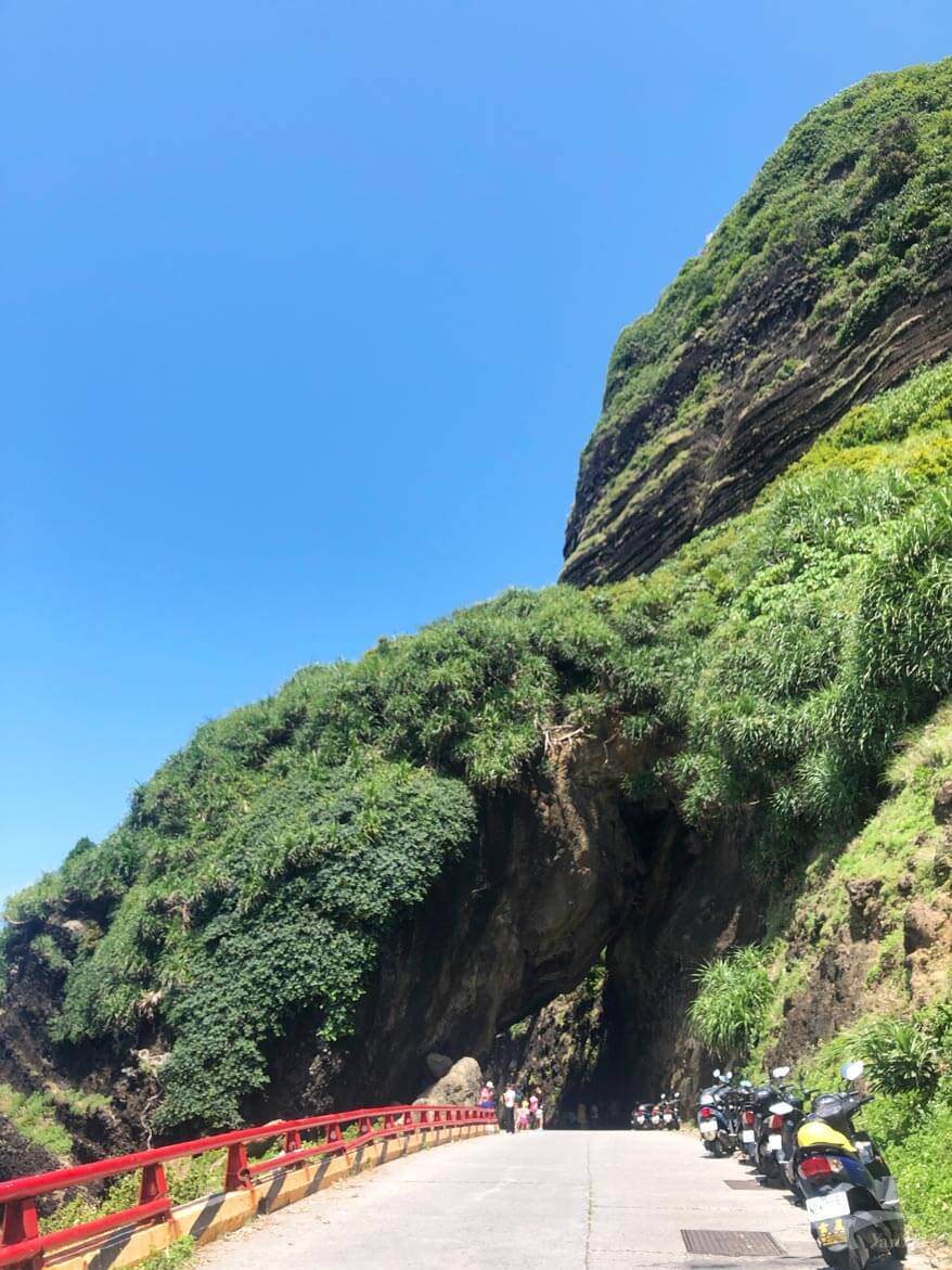 蘭嶼 紅頭岩（像水渠一樣）
