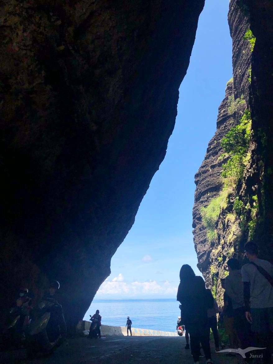 蘭嶼 紅頭岩（像水渠一樣）