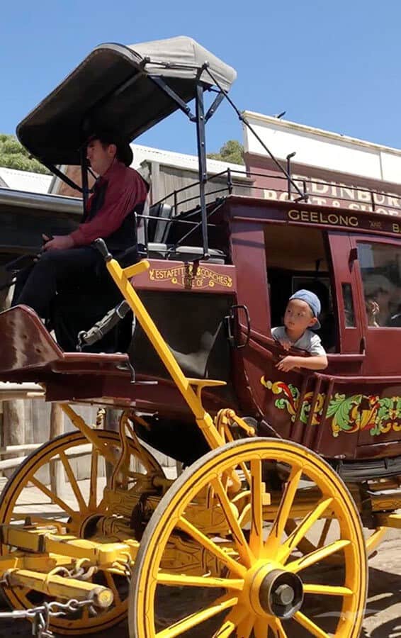 【墨爾本跟團一日遊】疏芬山掏金小鎮Sovereign Hill+羊駝農場 - 第86張圖 疏芬山掏金小鎮 Sovereign Hill 馬車之旅 Horse Bazaar