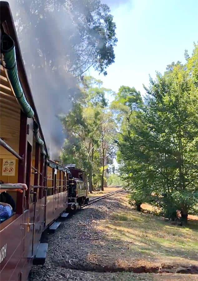 墨爾本蒸汽火車 Puffing Billy Railway