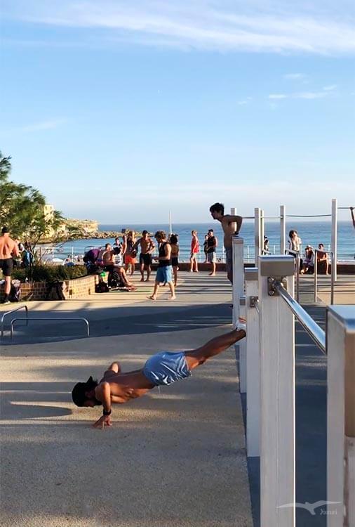 【雪梨D8】邦迪海灘 Bondi Beach｜陽光熱情健身猛男？