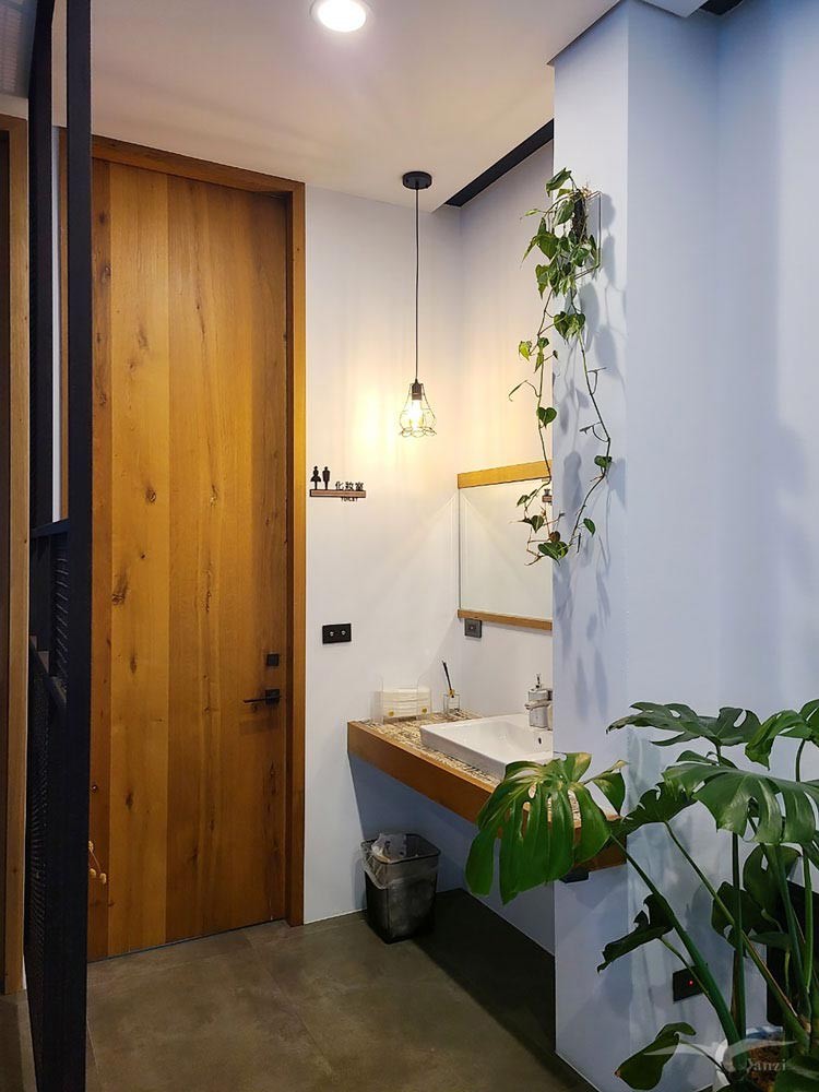 【澎湖民宿推薦】澎湖路旅店—樓中樓6人房｜乾淨舒適、附早餐