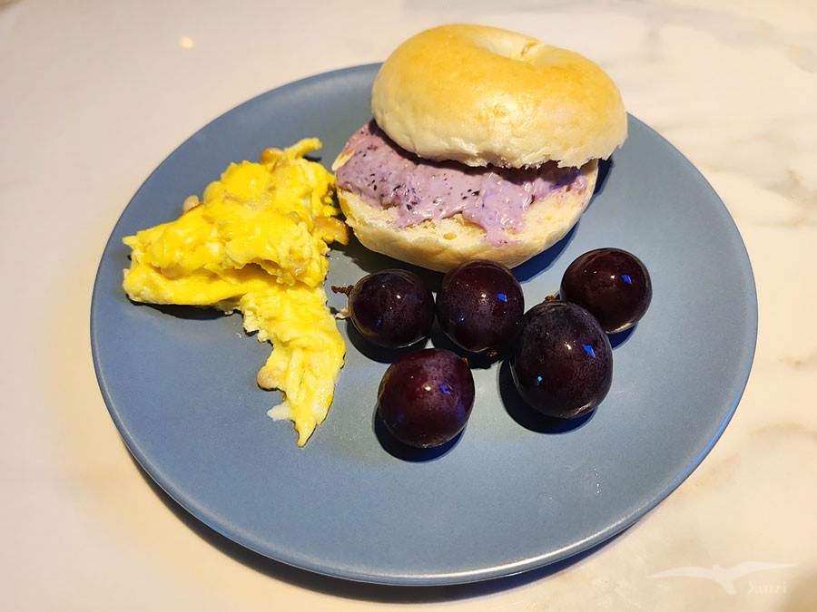 【澎湖民宿推薦】澎湖路旅店—樓中樓6人房｜乾淨舒適、附早餐