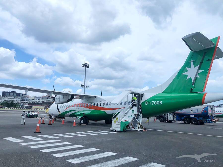 台北松山飛澎湖|立榮/華信)連假搶票+立榮航空搭乘初體驗! - 第33張圖 台北松山飛澎湖|立榮/華信)連假搶票+立榮航空搭乘初體驗!