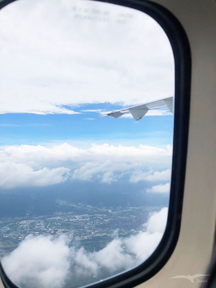 台北松山飛澎湖|立榮/華信)連假搶票+立榮航空搭乘初體驗! - 第39張圖 立榮航空-澎湖去程 空中