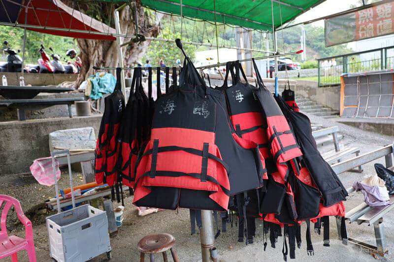 【花蓮鯉魚潭】2023花蓮紅面鴨Fun暑假｜水舞煙火秀+踩天鵝船