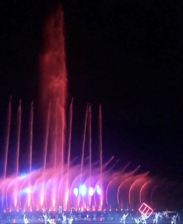 花蓮鯉魚潭 紅面鴨Fun暑假 燈光水舞秀 武鈴劇團表演