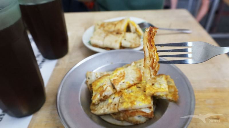 【花蓮早餐】明心紅茶｜厚皮手工蛋餅 表皮蛋煎得香脆！傳統早餐