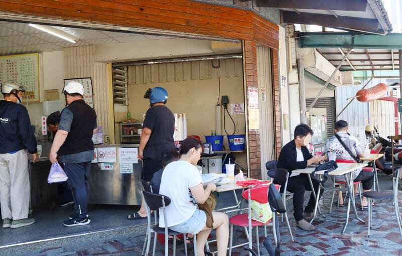 【花蓮早餐】明心紅茶｜厚皮手工蛋餅 表皮蛋煎得香脆！傳統早餐