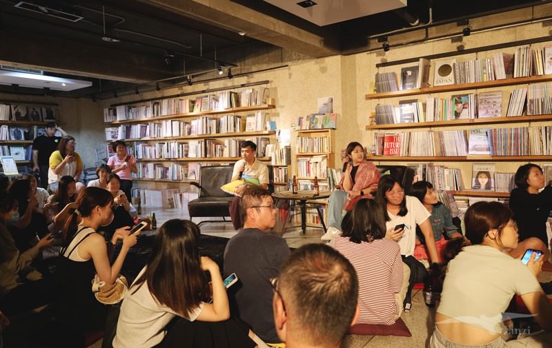 《解鎖地球｜四週年小聚》一場心靈充電的實體見面會！boven雜誌圖書館