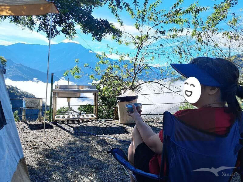 武界露營推薦——武界雲頂露營天地｜打開帳篷就能看雲海！