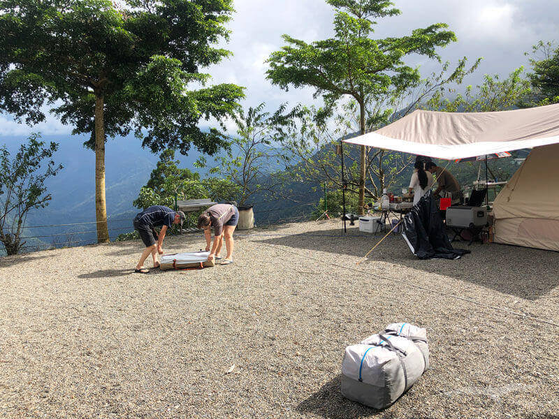 武界露營推薦——武界雲頂露營天地｜打開帳篷就能看雲海！