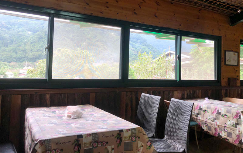 南庄住宿推薦——鳳櫻山莊｜中秋烤肉+免費卡拉OK歡唱【苗栗】