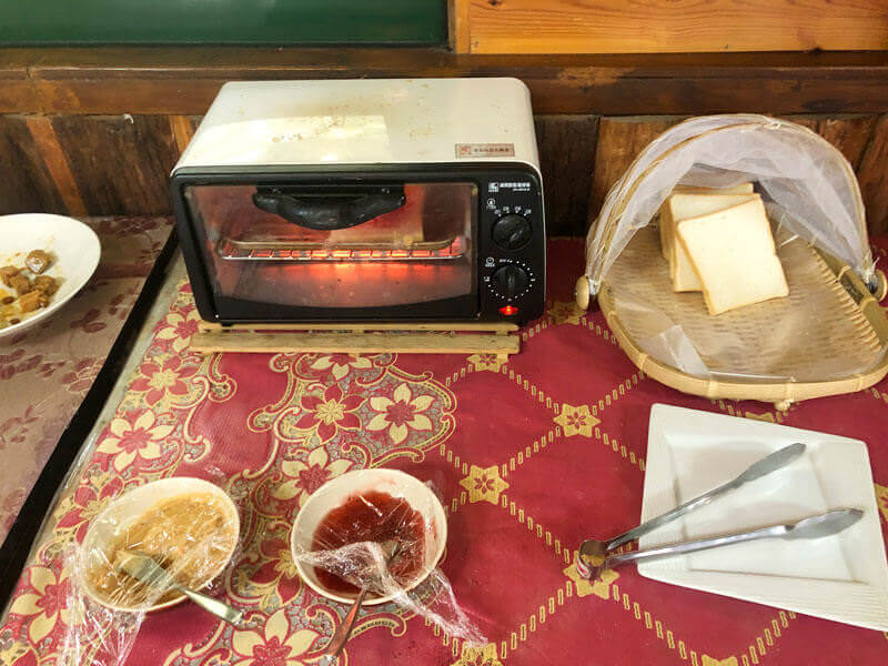 南庄住宿推薦——鳳櫻山莊｜中秋烤肉+免費卡拉OK歡唱【苗栗】