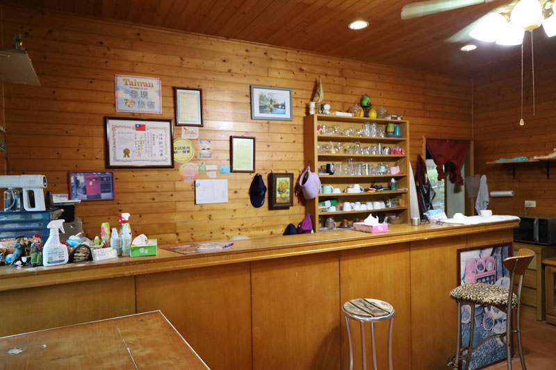 南庄住宿推薦——鳳櫻山莊｜中秋烤肉+免費卡拉OK歡唱【苗栗】