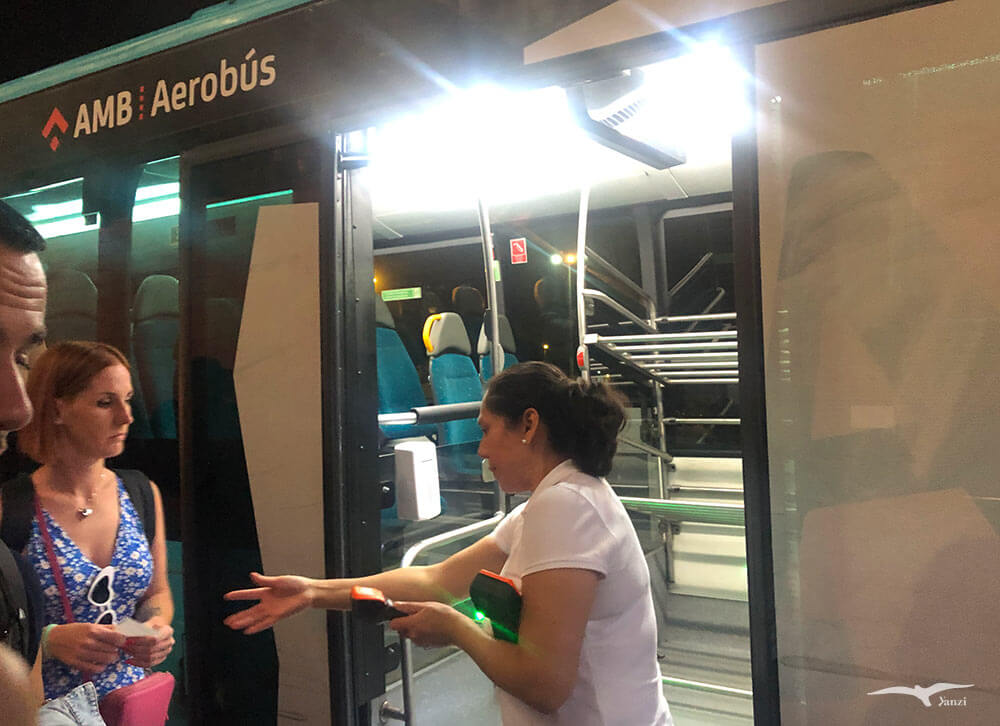 【巴塞隆納機場到市區】巴士買票/路線|Aerobus(A1A2)搭乘經驗 - 第21張圖