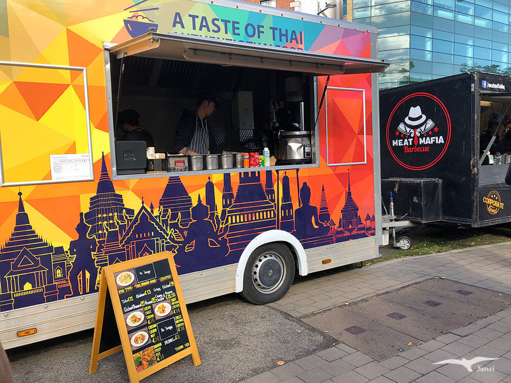 【都柏林市集】Mespil Road Lunchtime Market｜河岸邊的平日午餐市集！