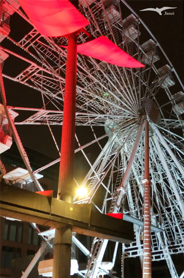 【2025都柏林聖誕市集】Smithfield廣場｜TwinkleTown閃亮登場！