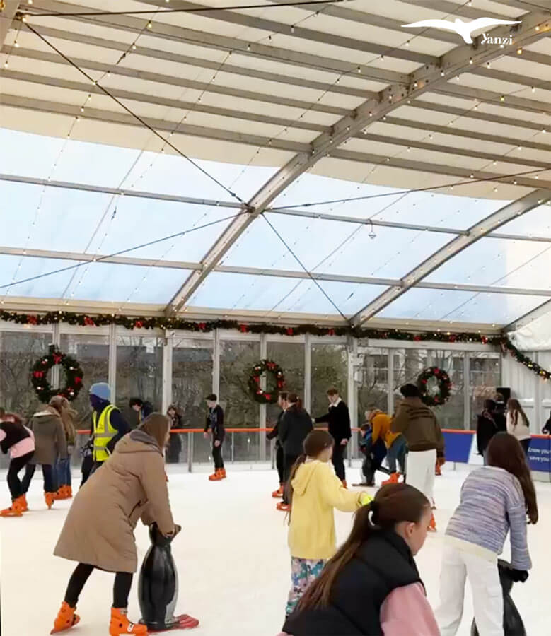 【2025都柏林聖誕市集】Smithfield廣場｜TwinkleTown閃亮登場！