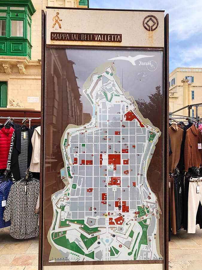 【瓦萊塔一日遊】8大景點＋步行路線｜漫步馬爾他的金色古城！