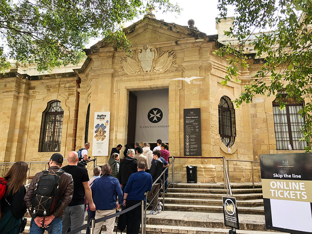 【瓦萊塔一日遊】8大景點＋步行路線｜漫步馬爾他的金色古城！