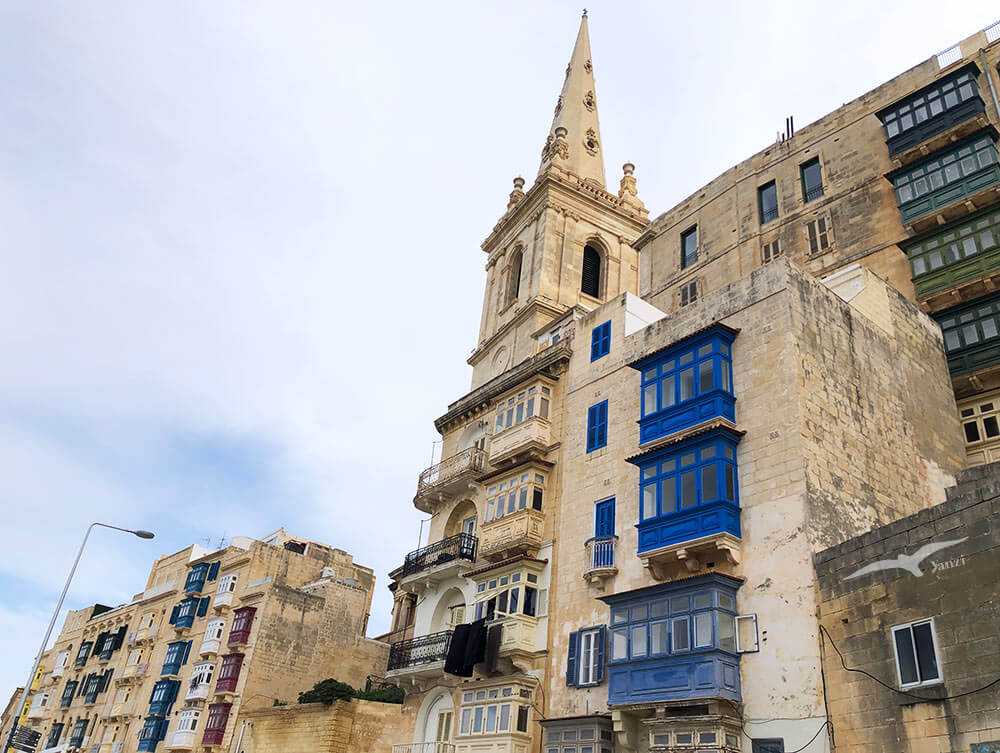 【瓦萊塔一日遊】8大景點＋步行路線｜漫步馬爾他的金色古城！