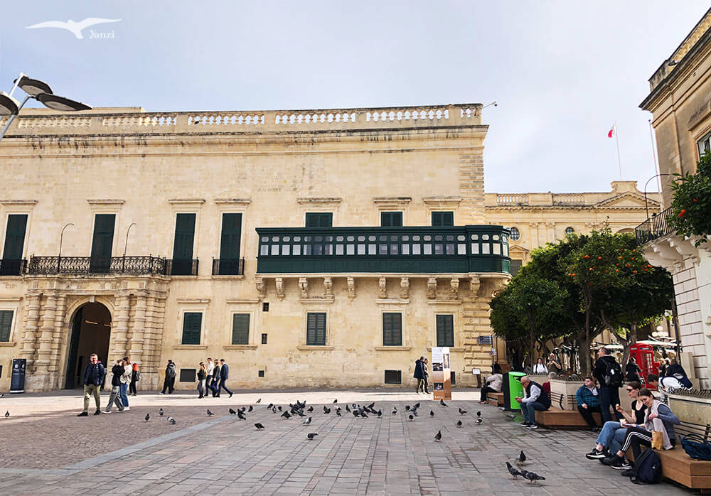 【瓦萊塔一日遊】8大景點＋步行路線｜漫步馬爾他的金色古城！