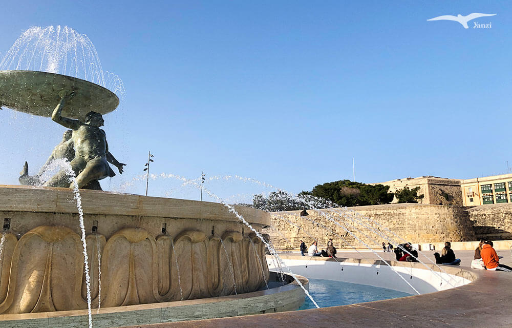 【瓦萊塔一日遊】8大景點＋步行路線｜漫步馬爾他的金色古城！