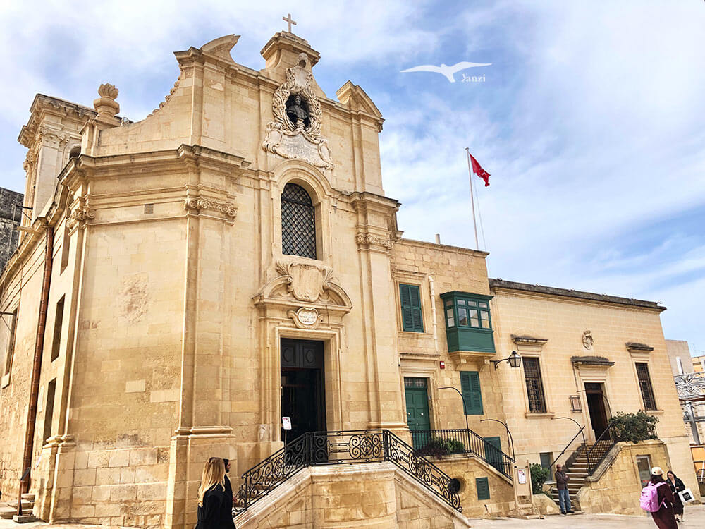 【瓦萊塔一日遊】8大景點＋步行路線｜漫步馬爾他的金色古城！