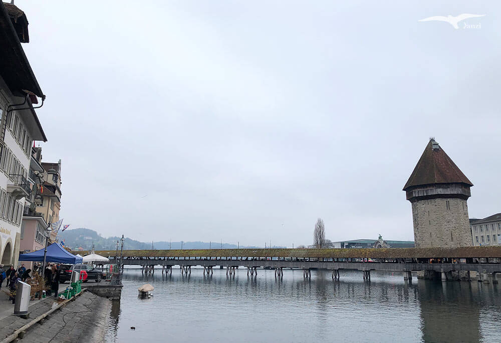 【琉森一日遊】景點地圖+冬天漫步路線|卡貝爾橋/垂死獅子像/穆塞格城牆 - 第44張圖 【琉森一日遊】景點地圖+冬天漫步路線|卡貝爾橋/垂死獅子像/穆塞格城牆